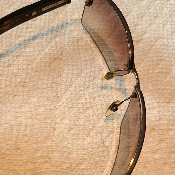Gucci Women's Sunglasses - Picture 8 of 15